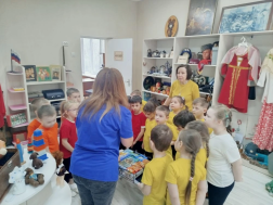 В наш детский сад приехала посылка добра из Казани!.